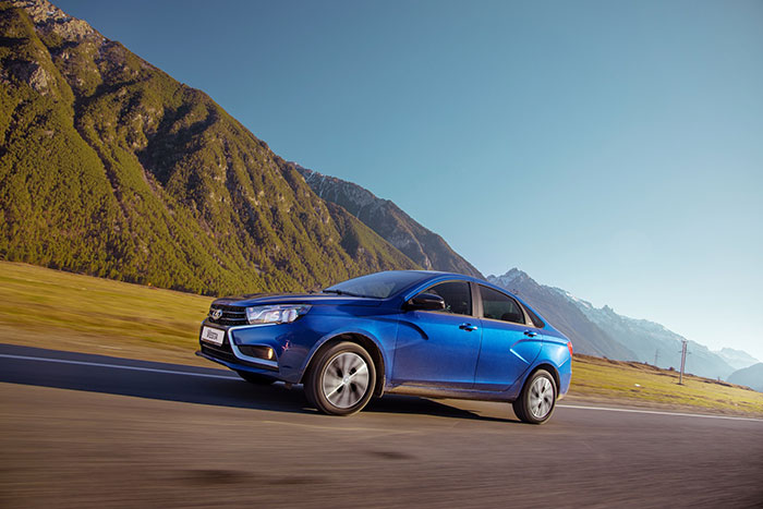 آوتوواز قصد دارد یک کراس اوور بر اساس لادا وستا طراحی کند