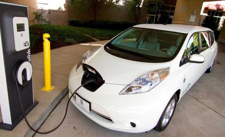  توسعه صنعت خودروی الکتریکی در روسیه