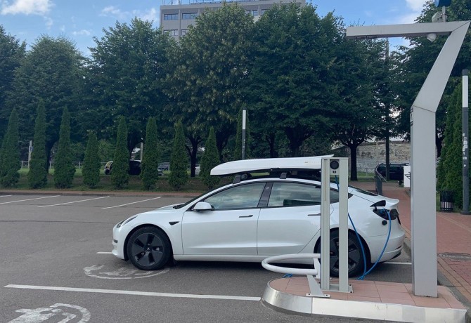 افزایش ده برابری هزینه بازیافت خودروهای برقی و هیبریدی در روسیه