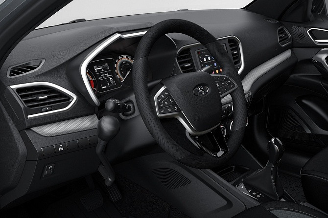 آغاز تولید LADA Vesta با کنترل دستی توسط AVTOVAZ