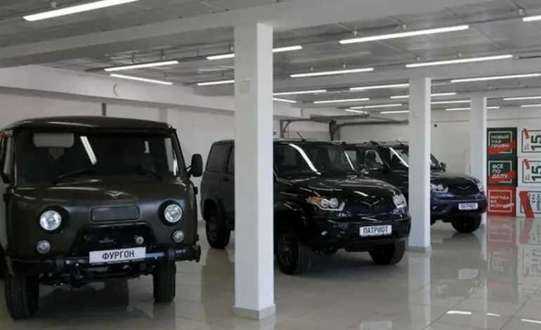 فروش UAZ در اوت نصف شد