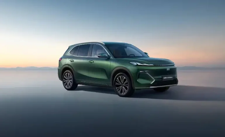 کراس‌اوور هیبریدی Geely EX5 EM-i به‌زودی در روسیه