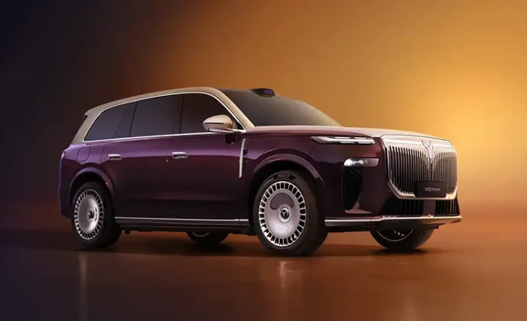  چشم‌انداز کراس‌اور هیبریدی Voyah Taishan در روسیه