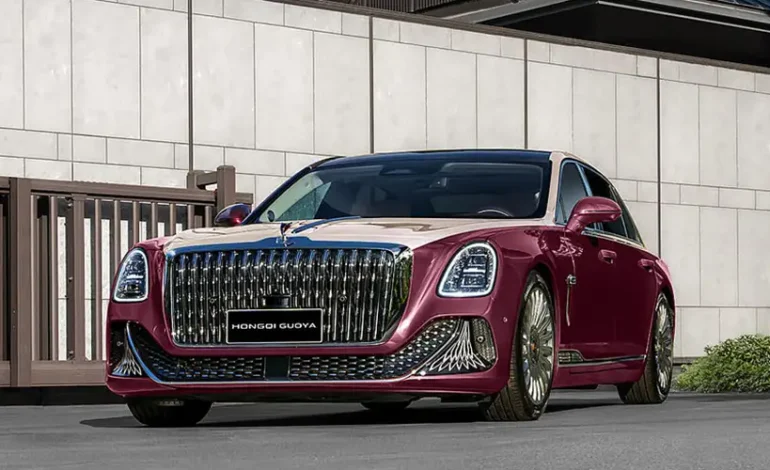سدان تشریفاتی Hongqi راهی بازار روسیه می‌شود